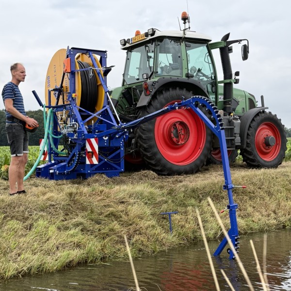 - 
  id: >
    drainagereiniger-ben-schuitert-agrotechniek.-11.jpeg