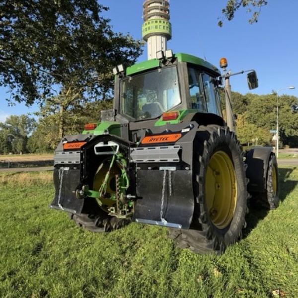 - 
  id: >
    ryetec-ben-schuitert-agrotechniek-spatborden-3-punt-spatbordverlengers-mudguardsa86db73b-ea9f-4961-aa03-d75d36654beb_1_105_c.jpg